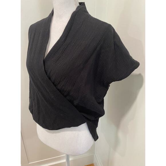 Natalie Busby Top in Black - Picture 3 of 5